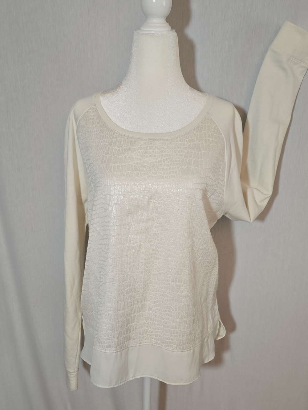 Calvin Klein Cream Long Sleeve Scoop Neck Textured Front Top